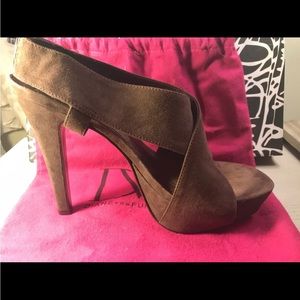 New In Box - Diane Von Furstenberg Zia Platform Heels Brown Suede 7M DVF Shoes